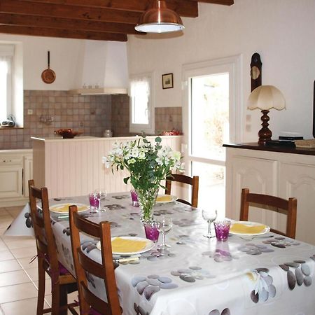 3 Bedroom Awesome Home In Lezardrieux Luaran gambar