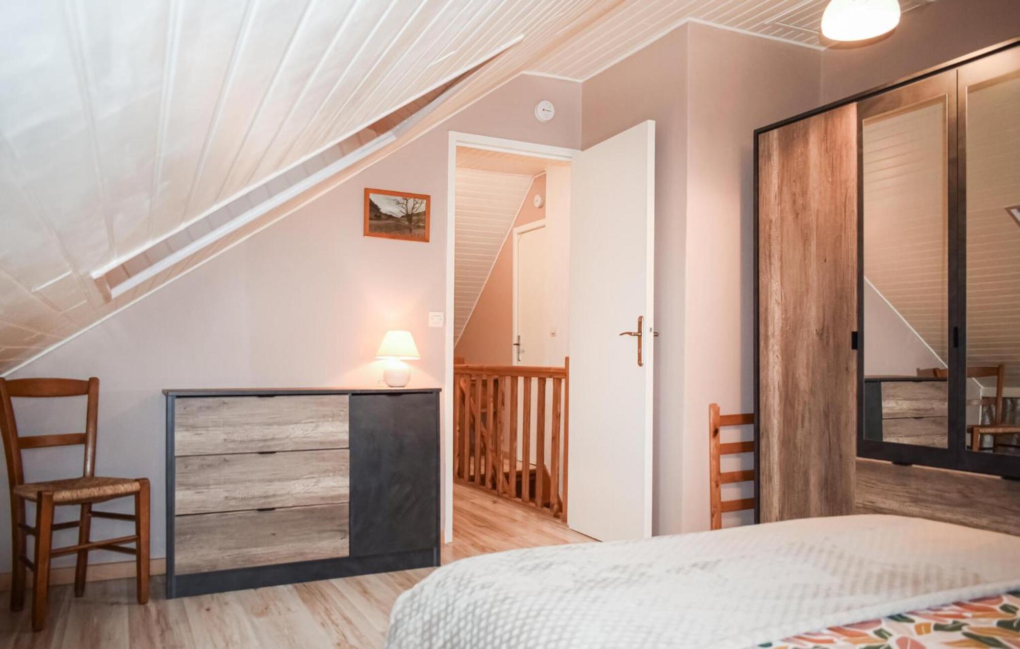 3 Bedroom Awesome Home In Lezardrieux Luaran gambar